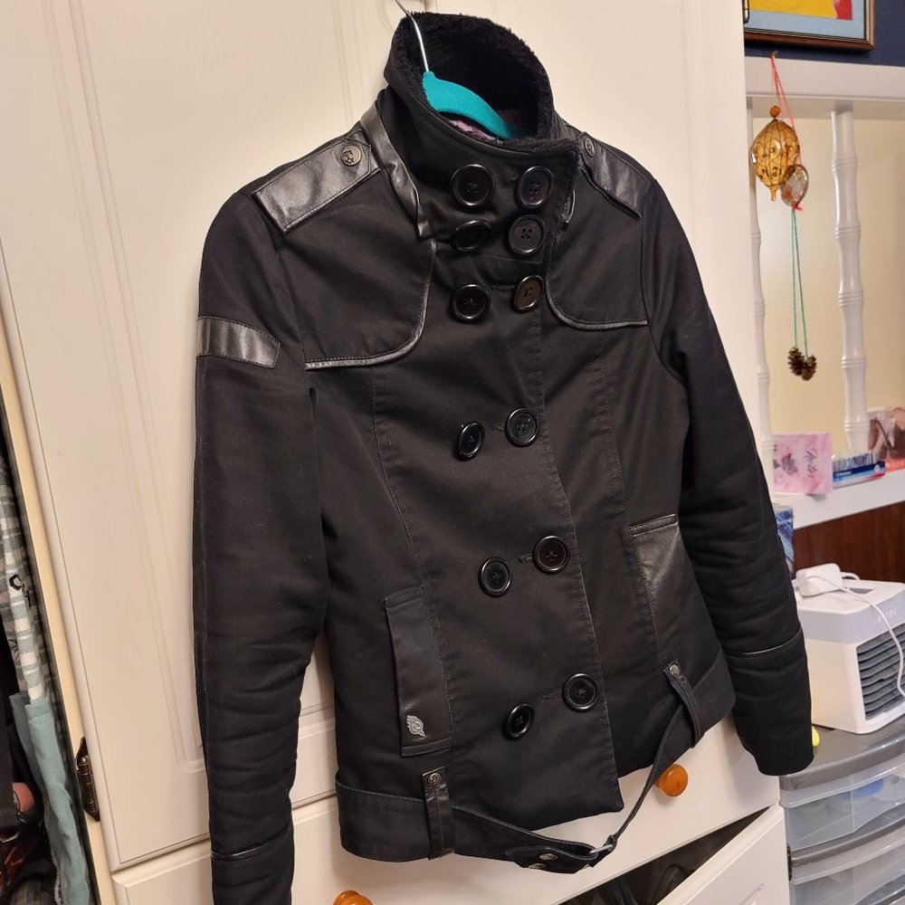Vexy Black Button-Up Faux Fur Collar Jacket